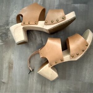 BOSABO Wooden Tan Leather Women's Clog Sandals